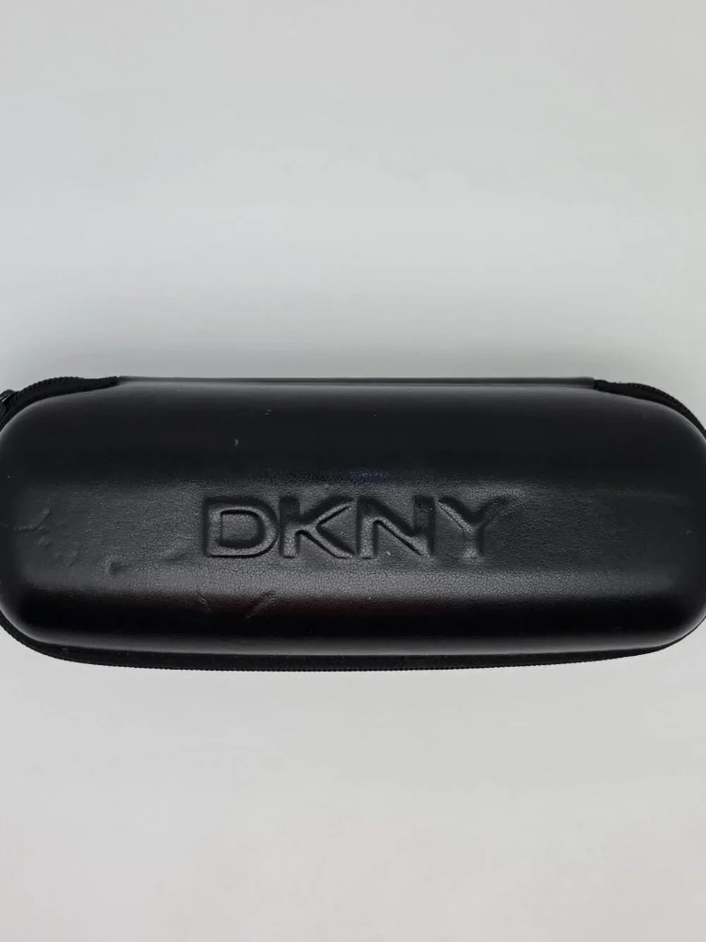 DKNY 7202S 001 Black Frame Green Lens Oval Sunglasses w/ Case 48-20-145